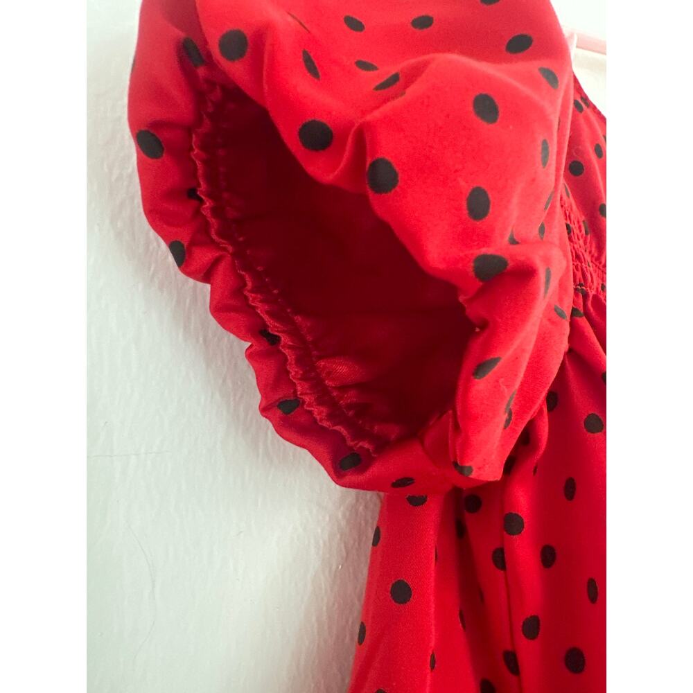 Baby Gap dress Christmas dress NWOT sz2 has two hand pockets